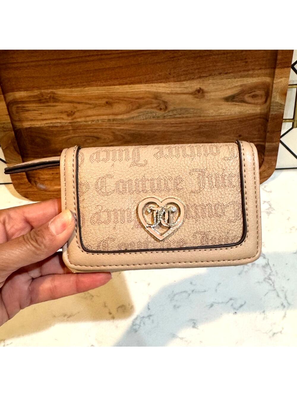Juicy Couture Flawless bifold wallet distinctive metallic heart emblem tan pink